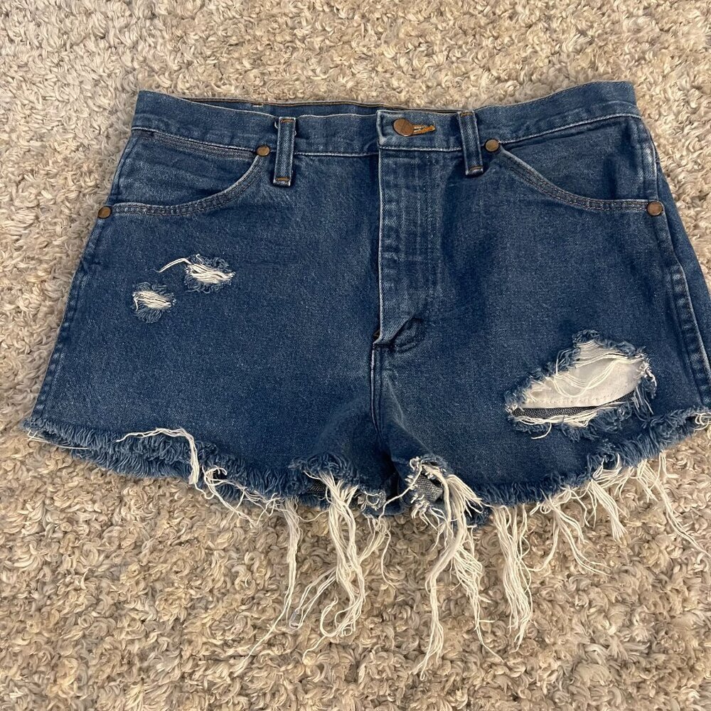 Y2K Wrangler Cutoff Denim Shorts Women’s 8/10 Raw Hem